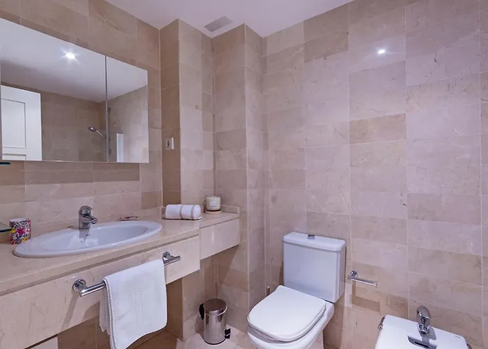 Apartment Canas Beach, Ground Floor First Line Beach, Golden Mile *