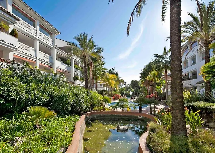 Canas Beach, Ground Floor First Line Beach, Golden Mile Apartment *