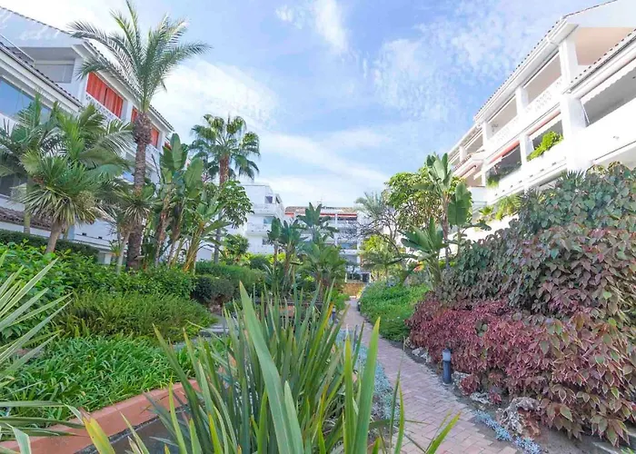 Apartment Canas Beach, Ground Floor First Line Beach, Golden Mile