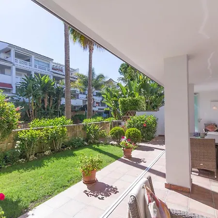 Canas Beach, Ground Floor First Line Beach, Golden Mile Apartment