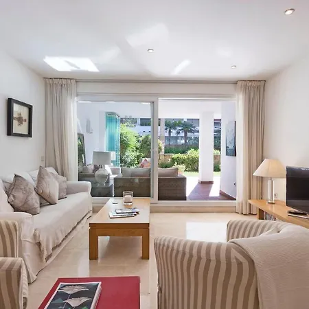 Canas Beach, Ground Floor First Line Beach, Golden Mile Apartment
