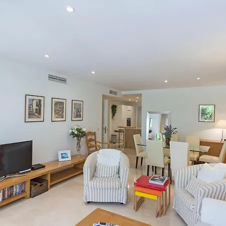 Canas Beach, Ground Floor First Line Beach, Golden Mile Apartment *