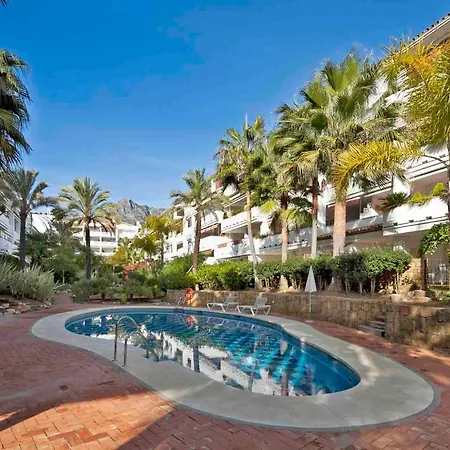 Apartment Canas Beach, Ground Floor First Line Beach, Golden Mile